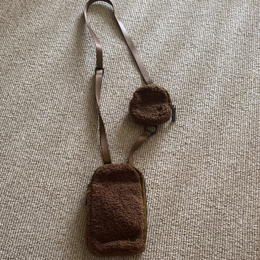 lululemon athletica Sherpa Crossbody Bag Set
